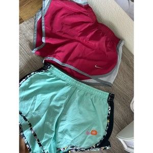 Nike Girls Running Shorts Standard Fit Dri-Fit Tempo, DC7645